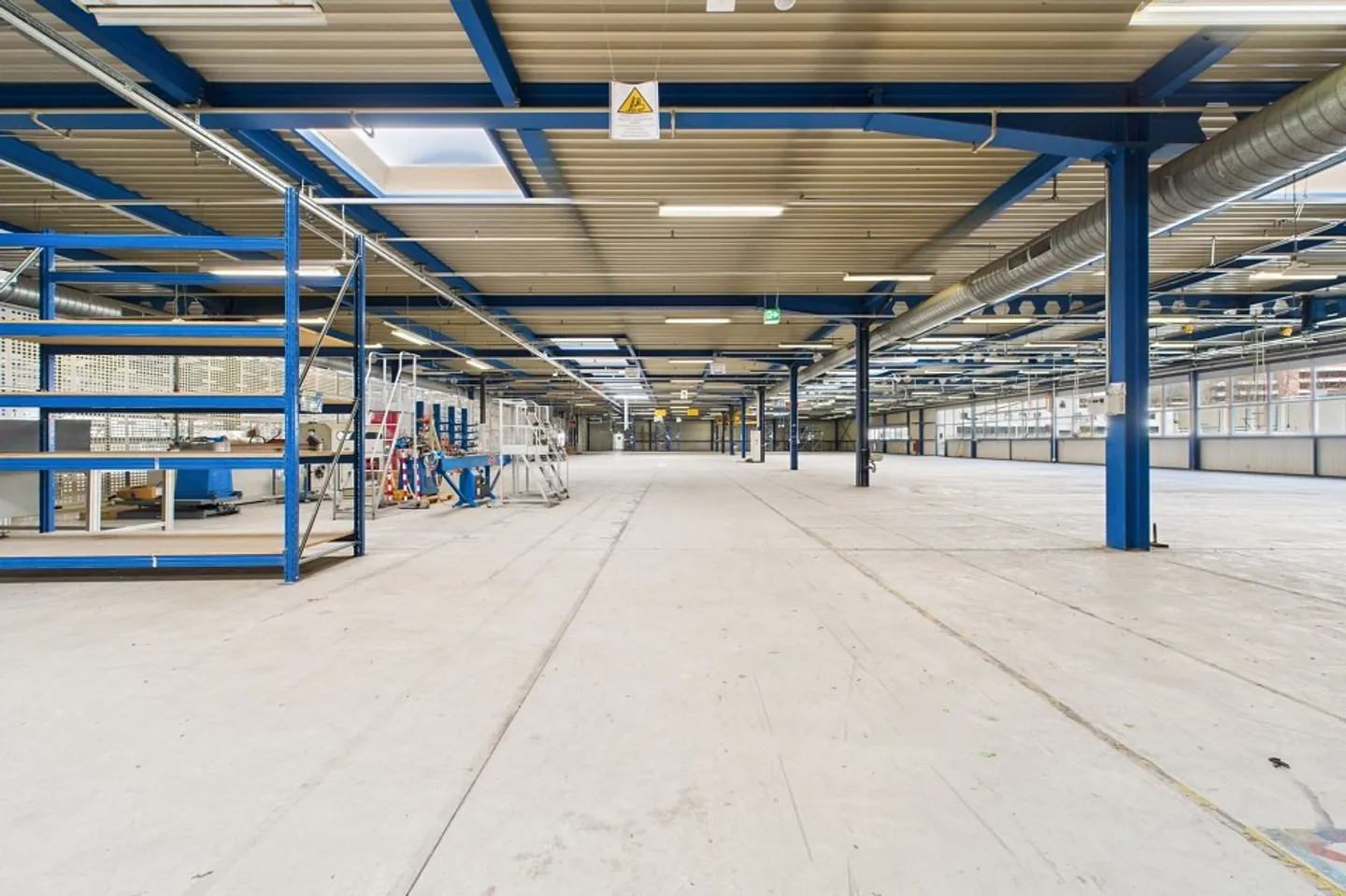 Wichtiger Gewerbe-/Industriebau - Foto 1 von 13