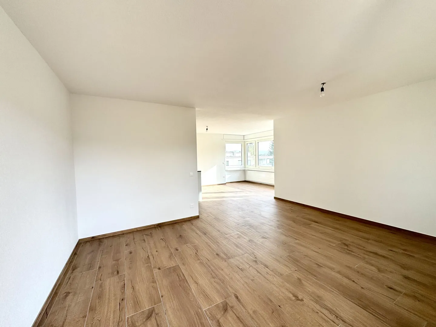 Appartamento 3.5 stanze appena ristrutturato a Wohlen - Foto 7 di 27