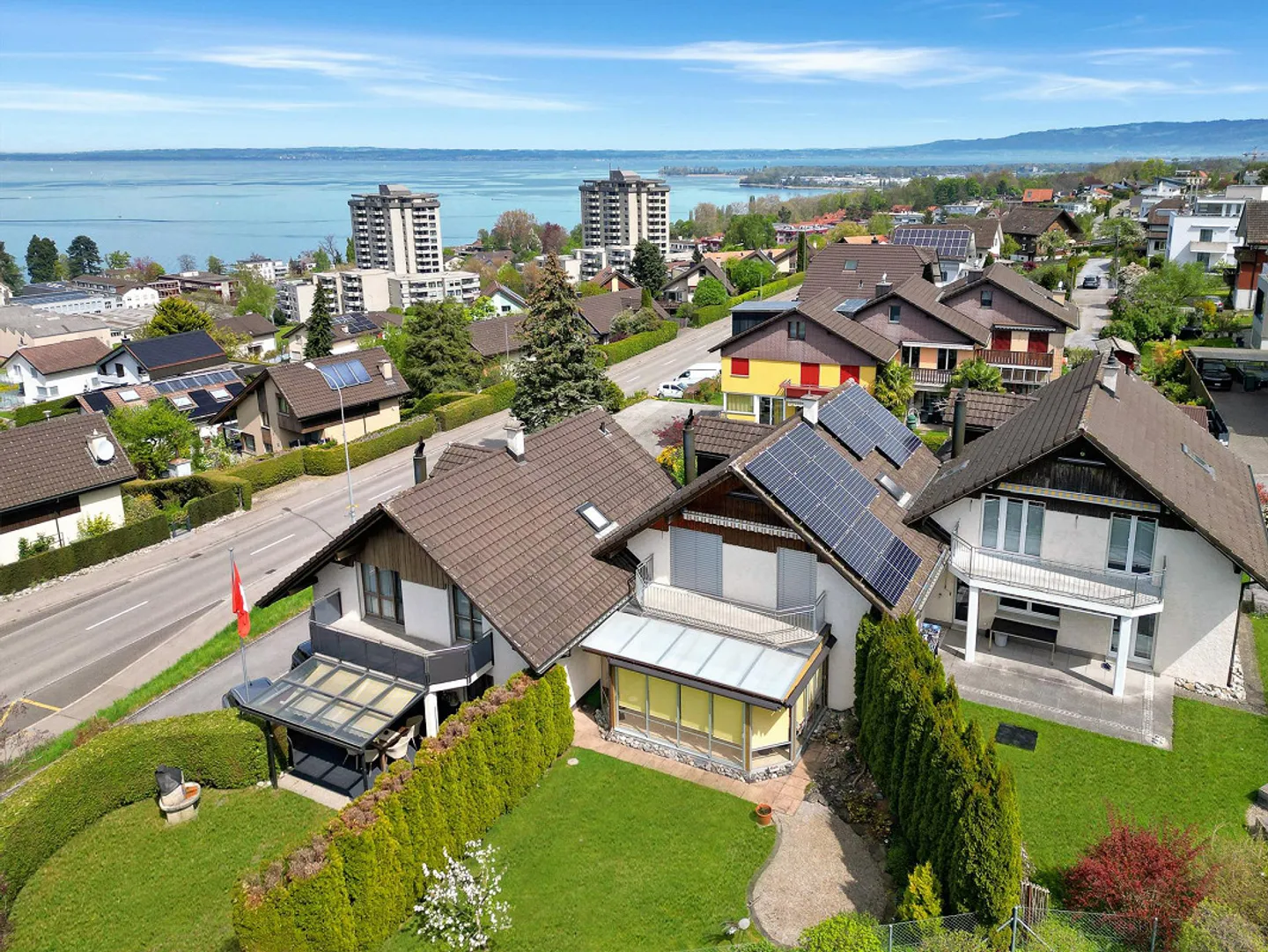 Single-family house with lake view in Rorschacherberg - Photo 1 of 19