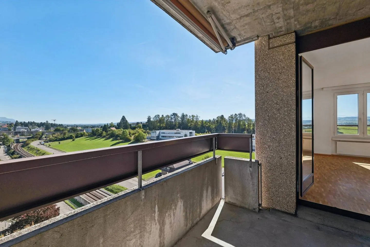 Renovierte Wohnung mit Balkon - Foto 3 von 11