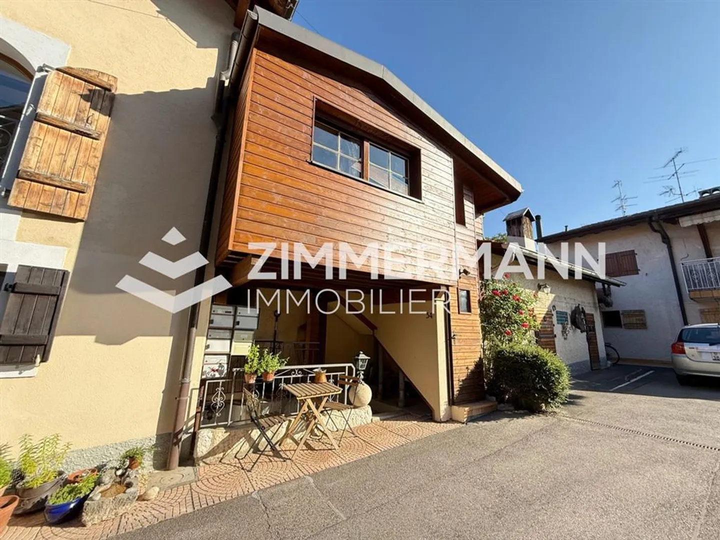 Charming Apartment in Aire-la-Ville - Photo 1 of 9