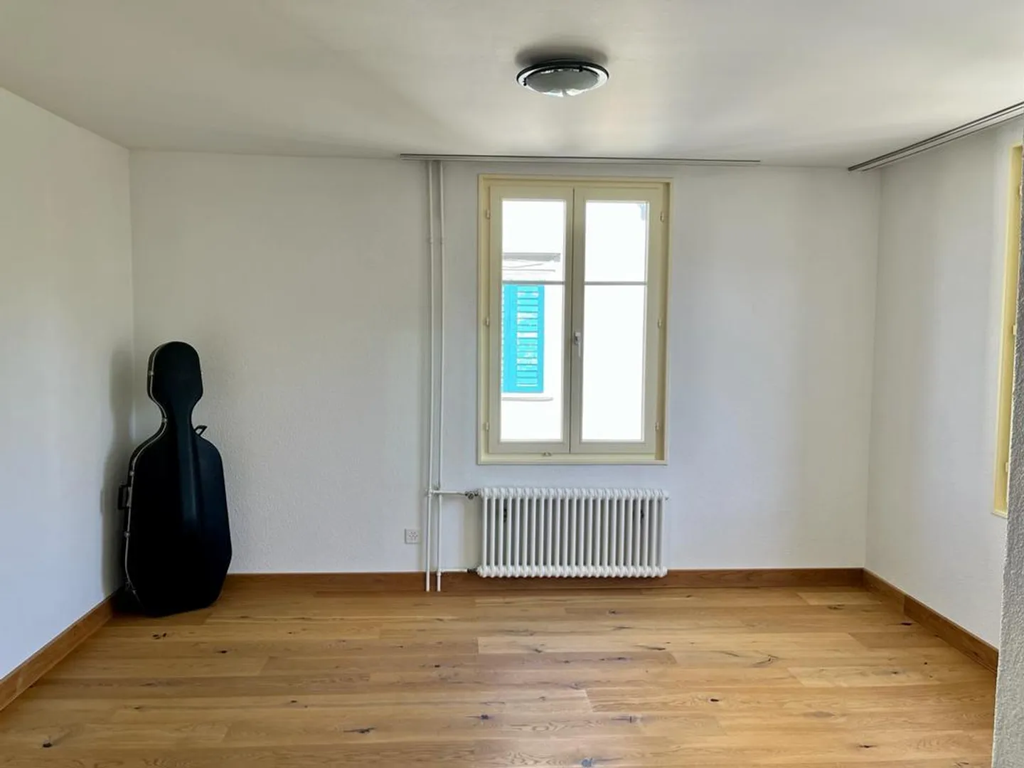 Sonnige 4-Zimmer-Wohnung mit Balkon und schöner Aussicht in St. Gallen - Foto 4 von 13