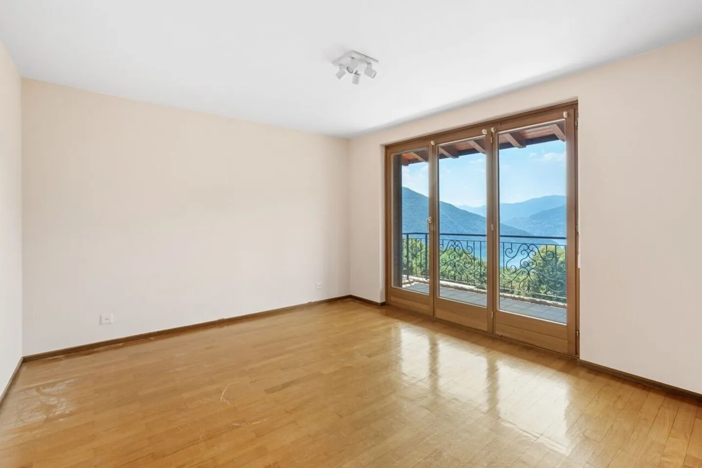 Charmante maison individuelle avec vue sur le lac - Photo 12 sur 13