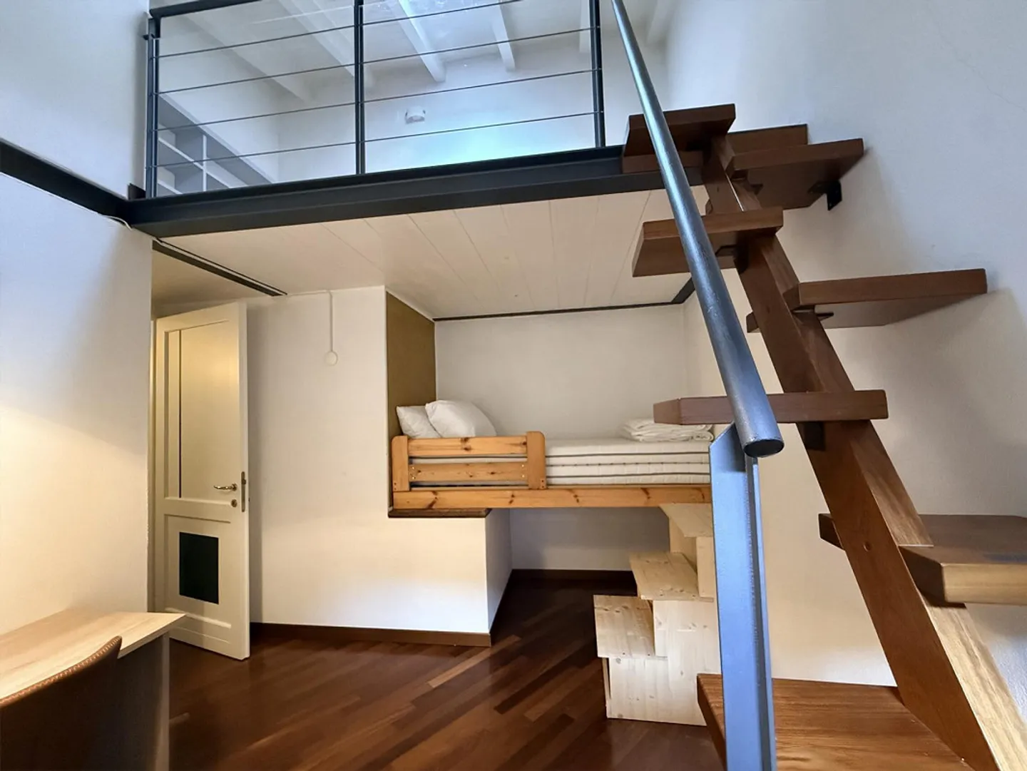 Exclusive Apartment in Historic Palace - Photo 5 of 9