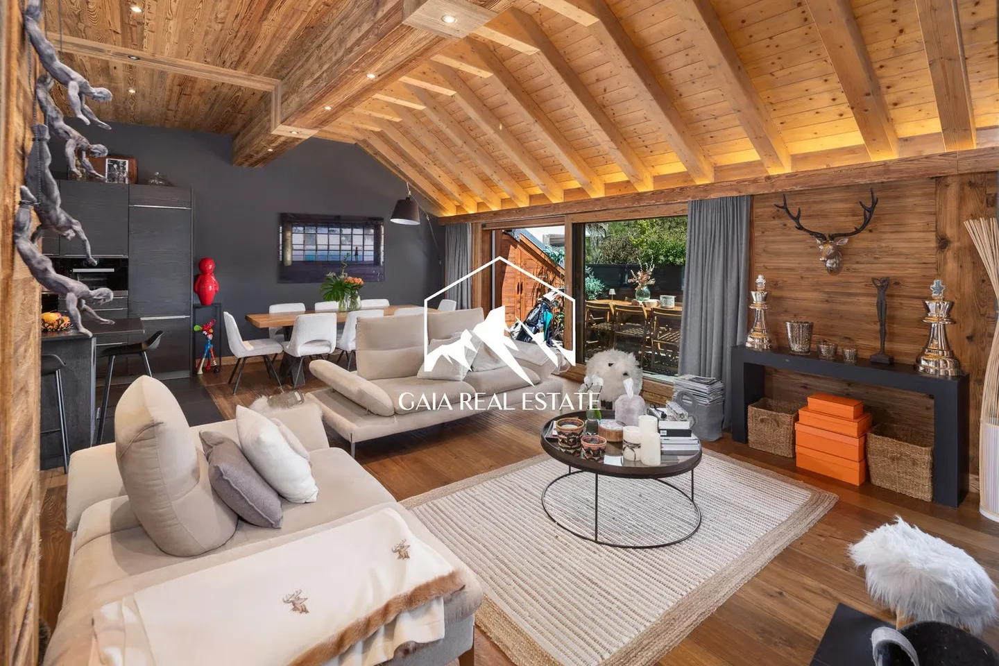 Appartement attique avec vue panoramique - Photo 1 sur 19