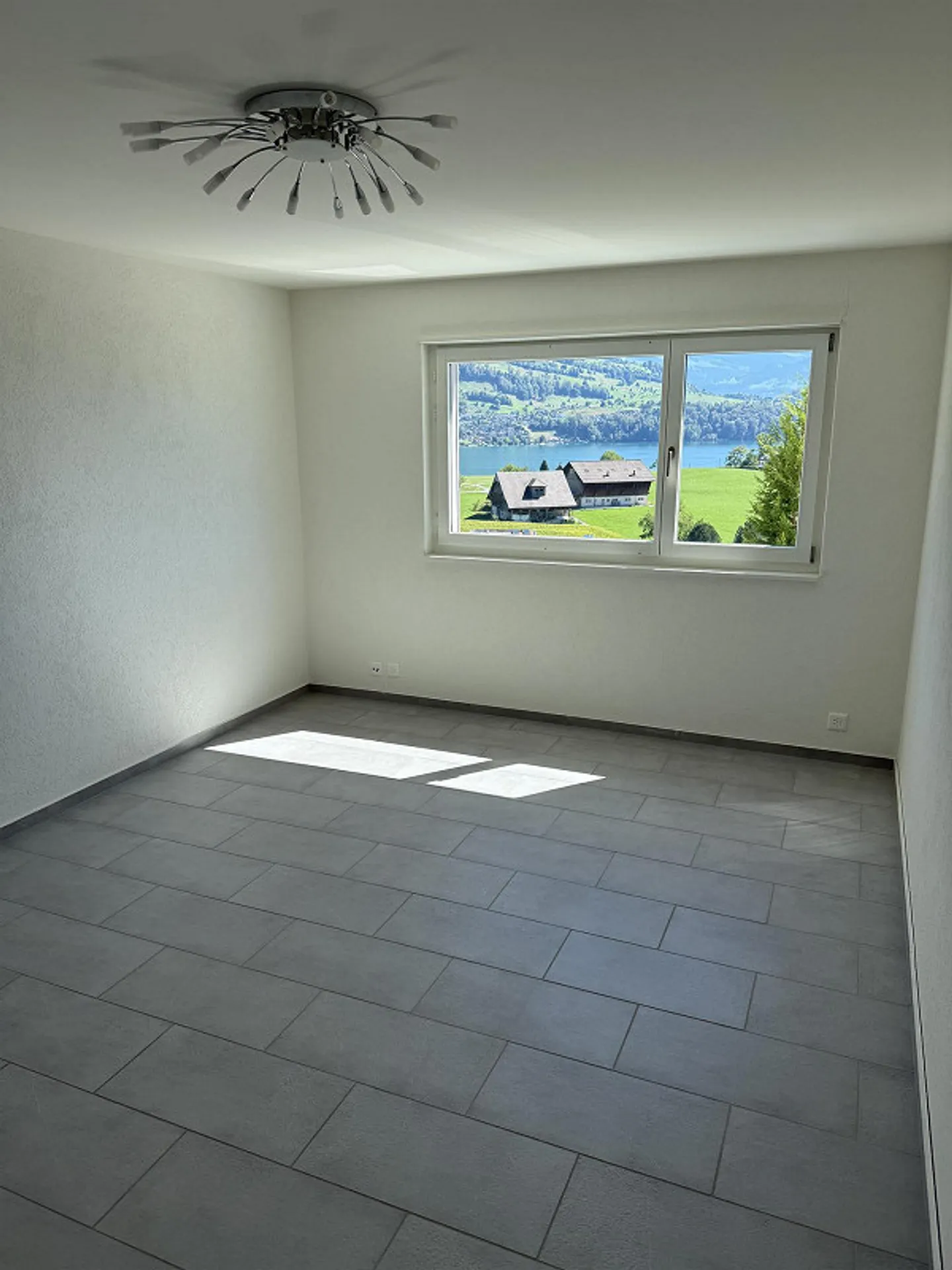 4.5 Room Maisonette Apartment - Photo 4 of 10
