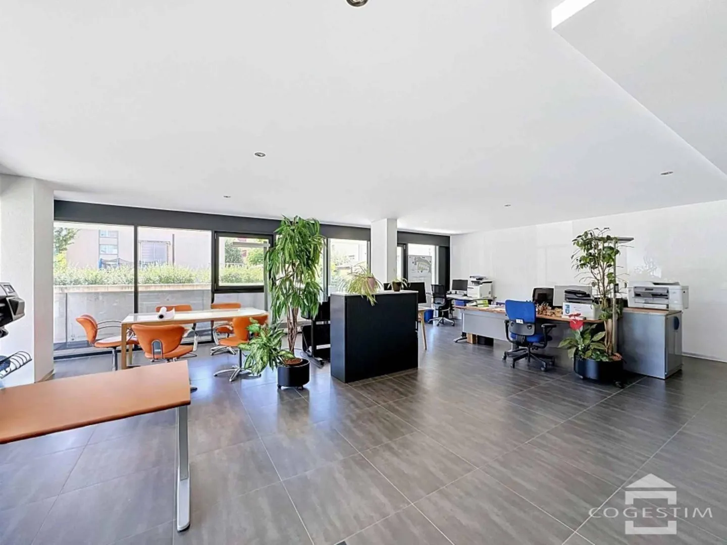 Office 3 rooms - Photo 3 of 9