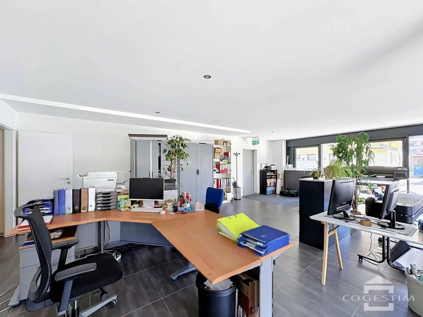 Office 3 rooms - Photo 4 of 9