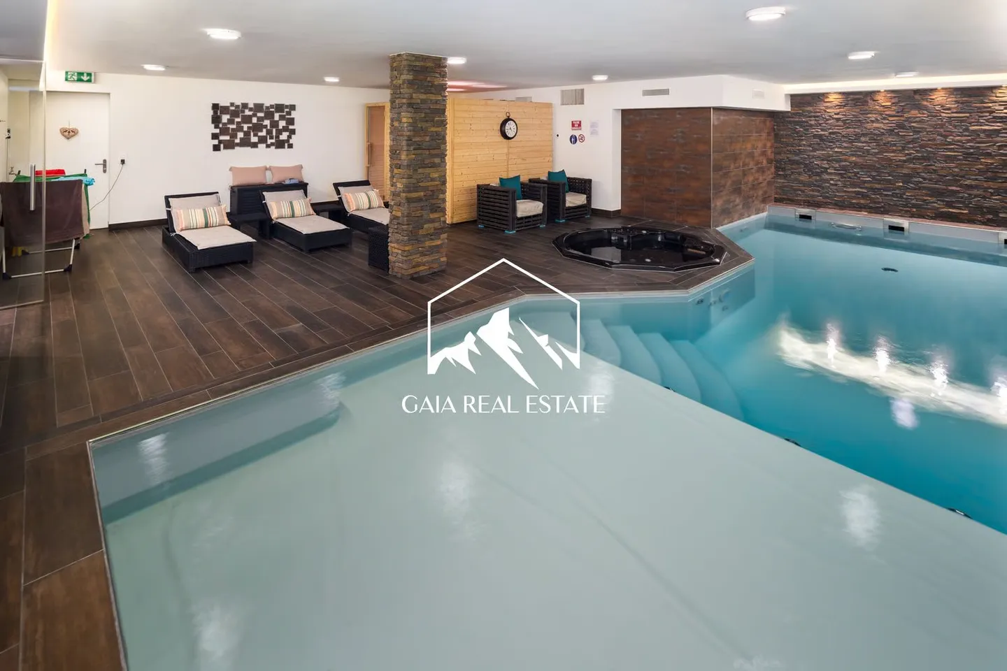 Appartement attique avec vue panoramique - Photo 18 sur 19