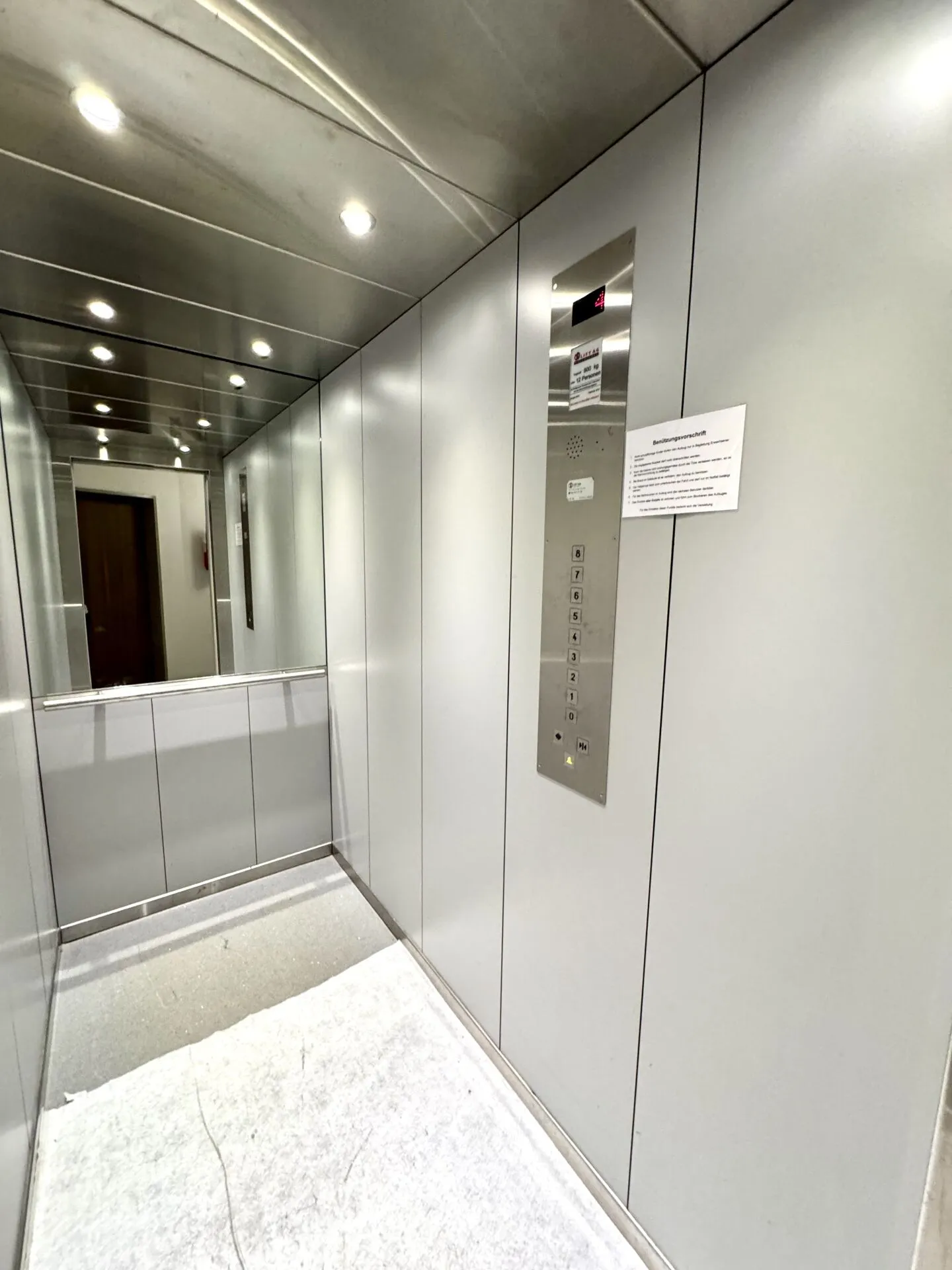 Appartamento 3.5 stanze appena ristrutturato a Wohlen - Foto 21 di 27