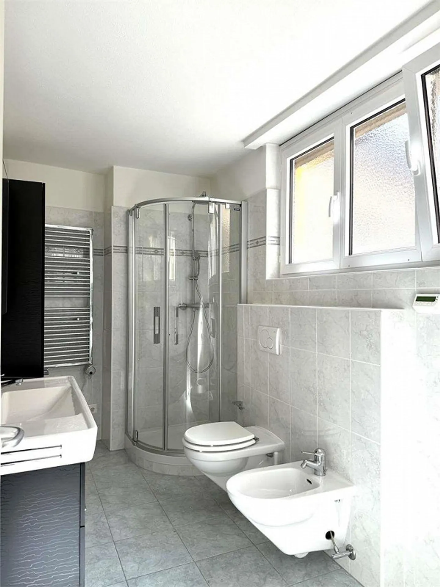 Bright and elegant 4.5-room apartment in the heart of Lugano - Photo 4 of 7