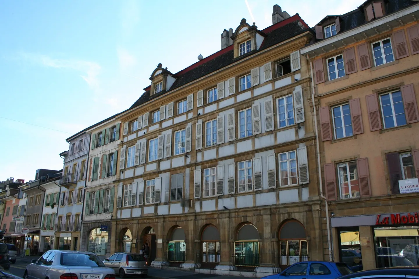 Offices for rent in a prestigious building - Photo 1 of 4