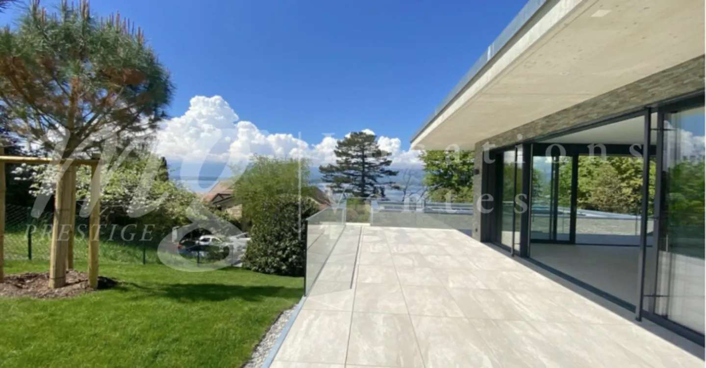 SUPERB NEUE MODERNE HAUS VON 280 m2 - MIT SEEBLICK !! GROSSE TERRASSE - NAHE SEE & STRAND - Foto 4 von 13