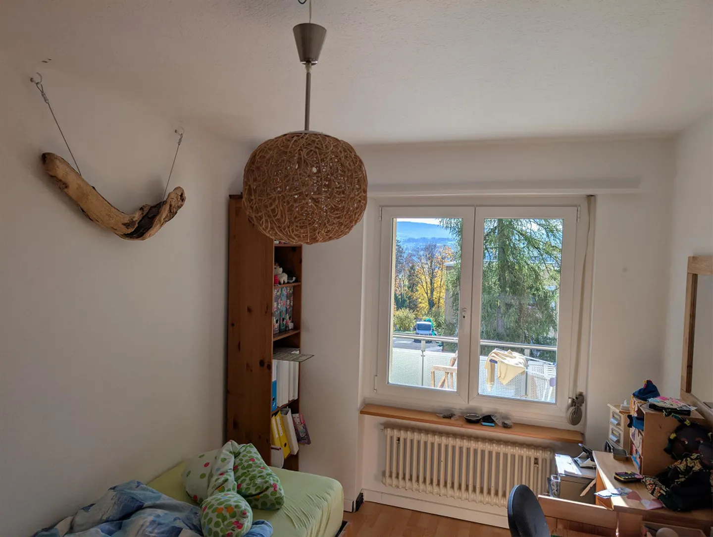 Appartamento familiare luminoso e tranquillo con 5 stanze e ampio balcone - Foto 8 di 9