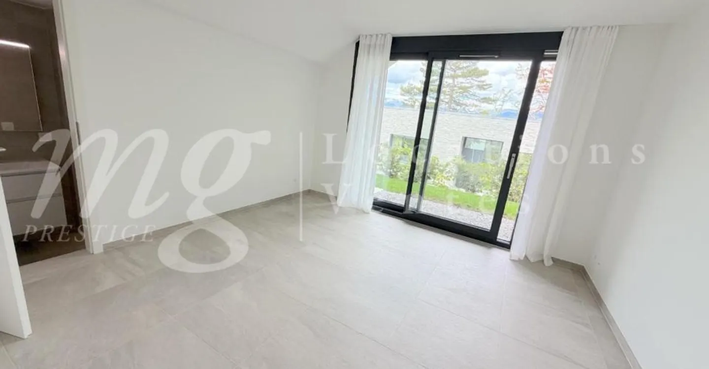 SUPERB NEUE MODERNE HAUS VON 280 m2 - MIT SEEBLICK !! GROSSE TERRASSE - NAHE SEE & STRAND - Foto 13 von 13
