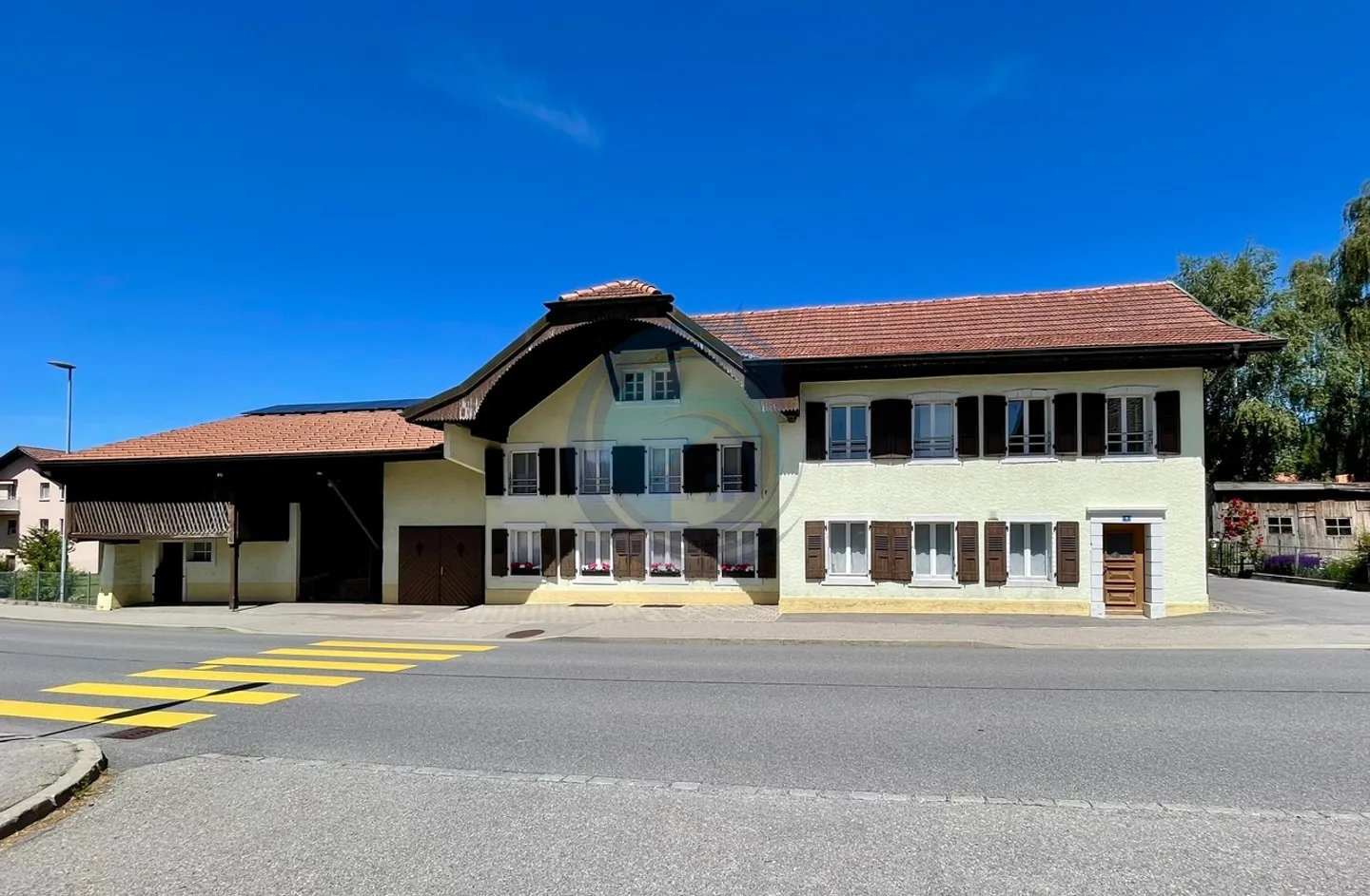 BEL APPARTAMENTO DI 2,5 LOCALI NEL CUORE DI PORSEL - Foto 1 di 12