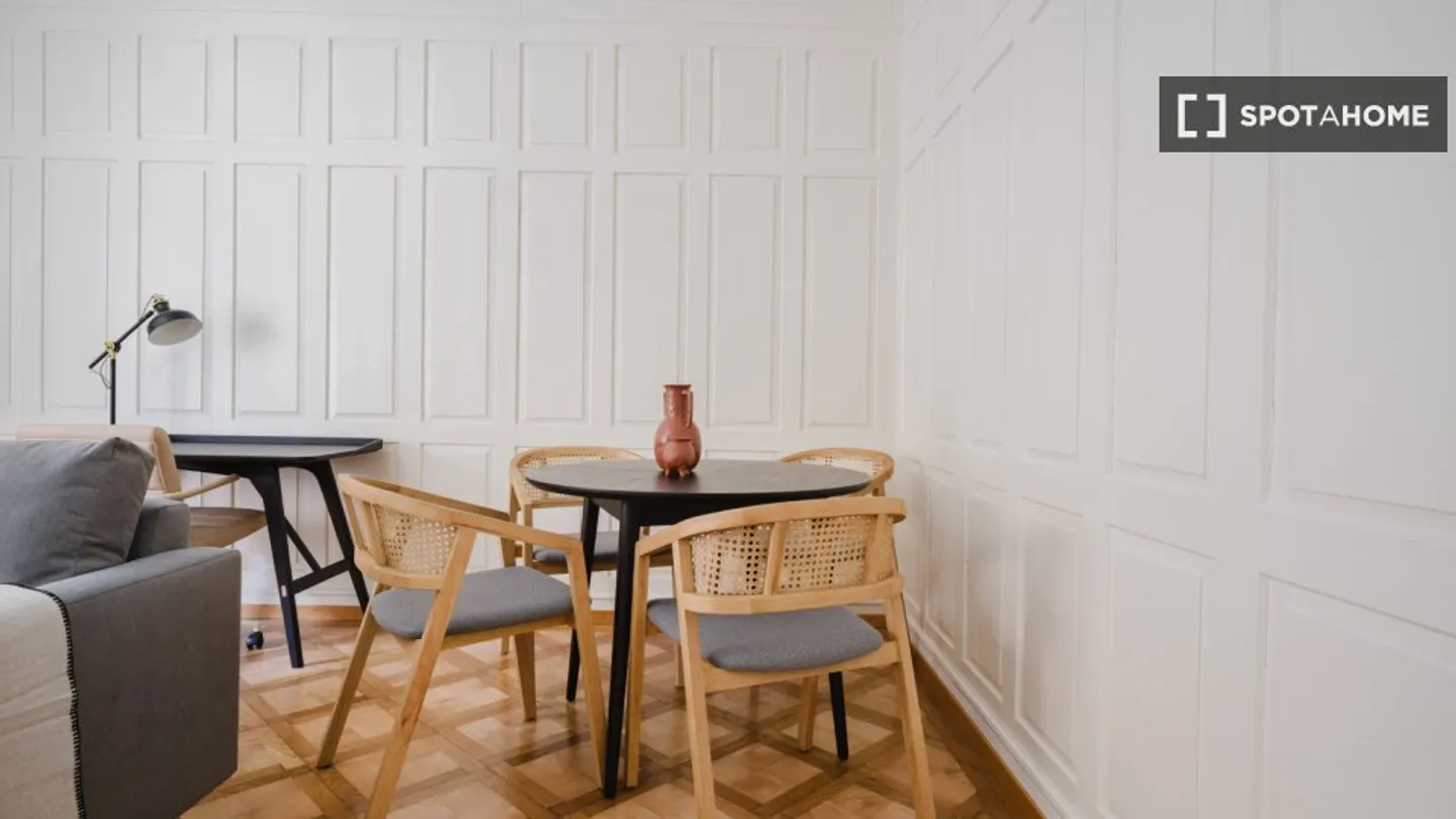 Appartement à louer - Photo 4 sur 18