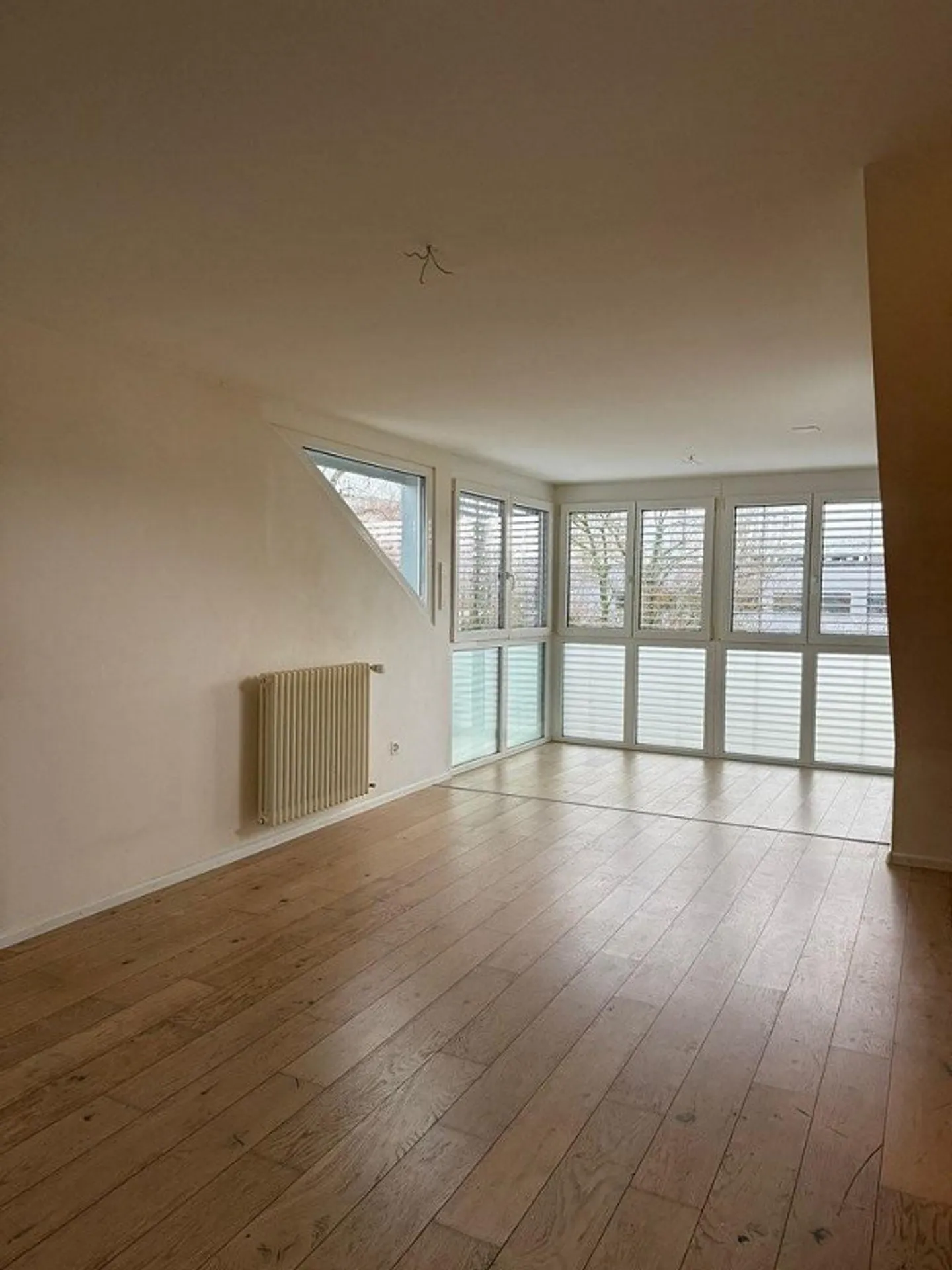 Modernes 3.5-Zimmer-Apartment - Foto 4 von 10