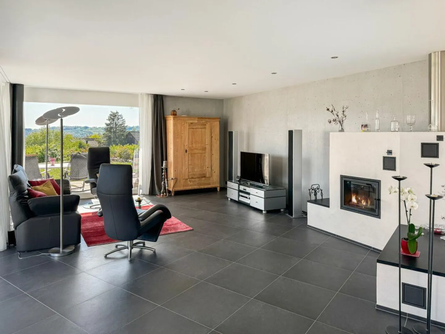 Modernes Einfamilienhaus mit Aussicht - Foto 4 von 12