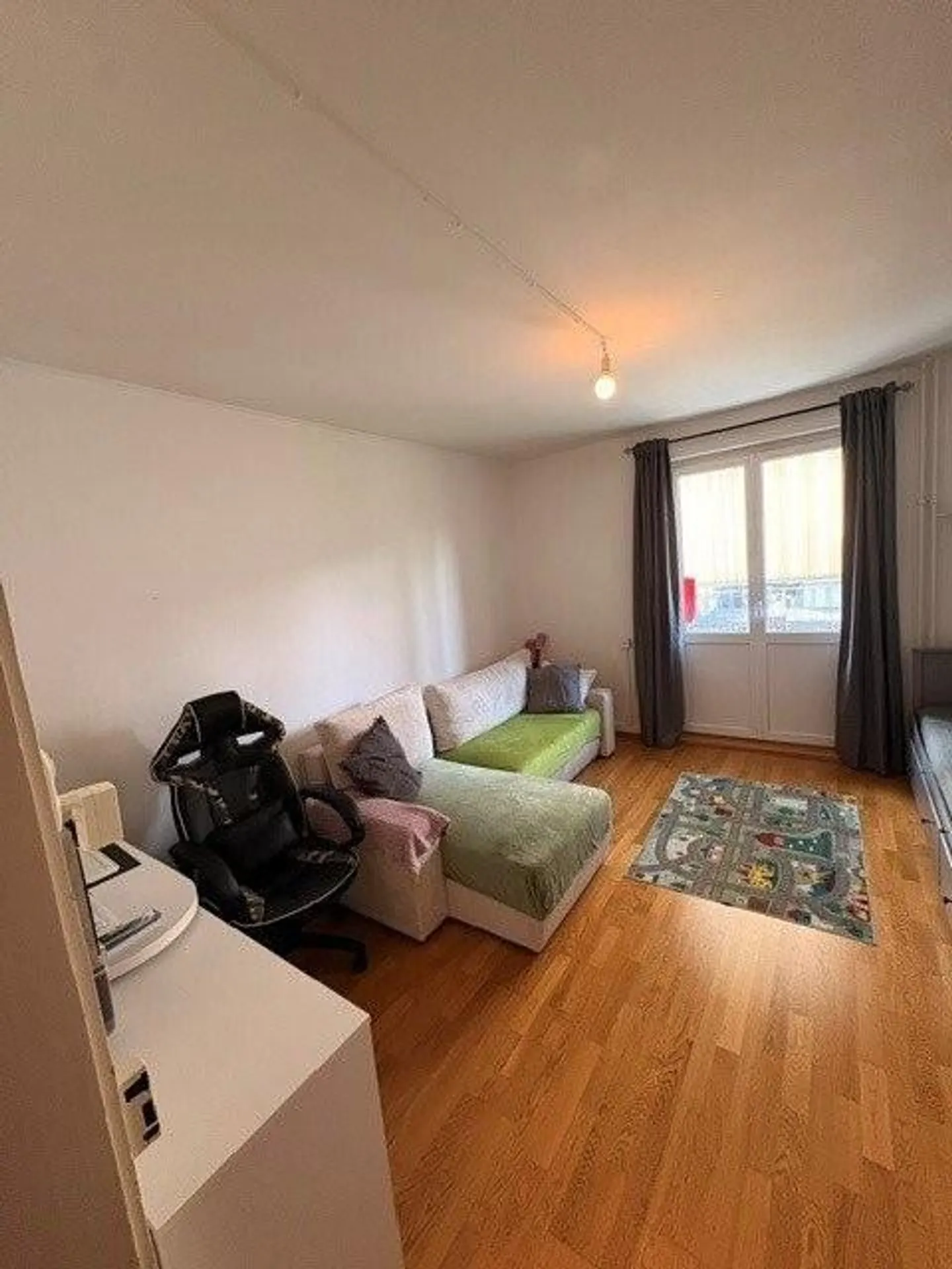 Temporary Living in Zurich District 4 - Photo 8 of 9