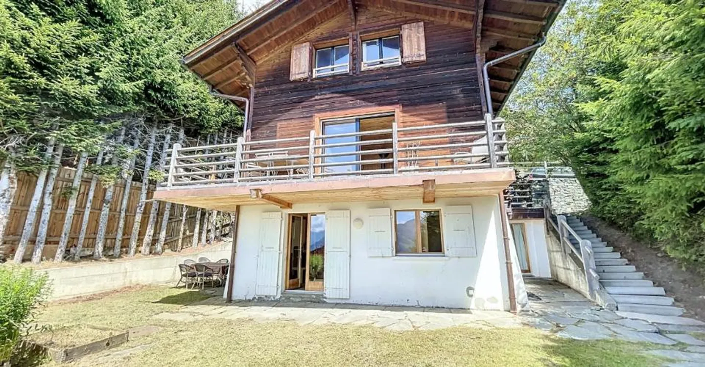 CHALET WITH 3 APARTMENTS - Photo 1 of 13