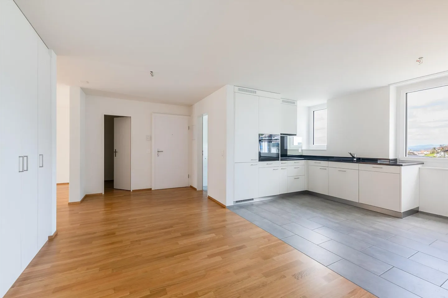 Cozy Apartment in the Center of Root - Photo 1 of 11