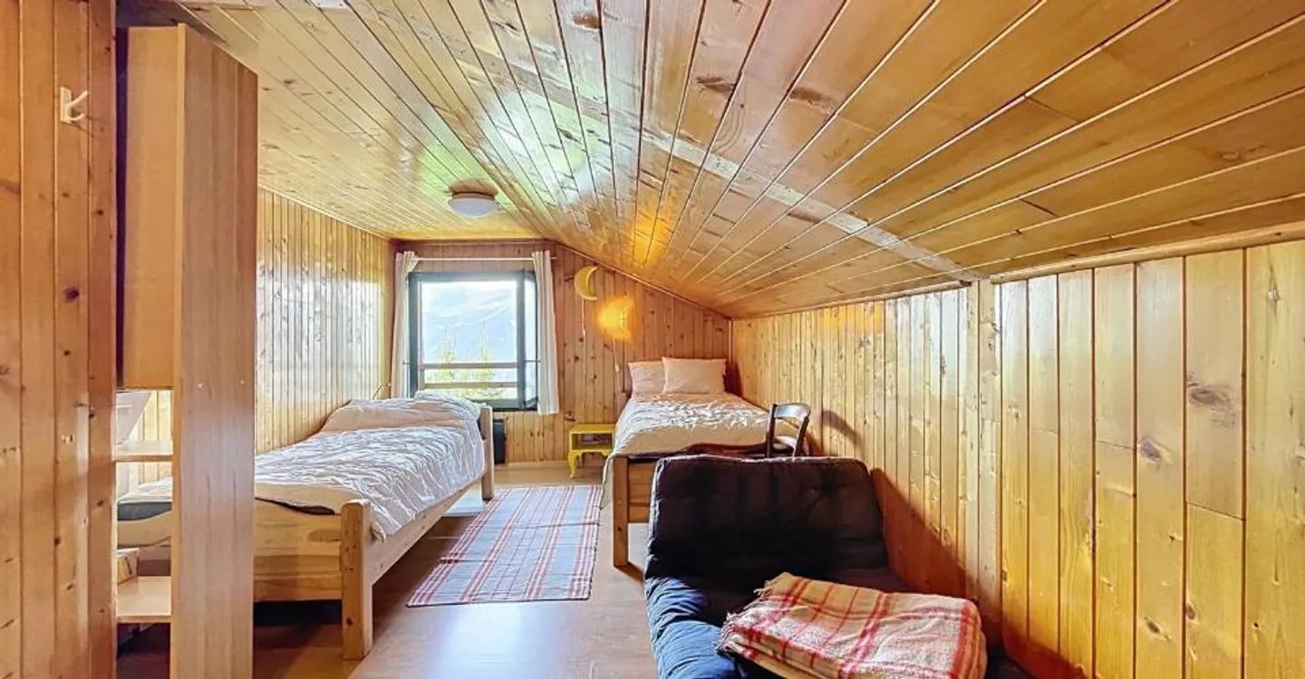 CHALET WITH 3 APARTMENTS - Photo 8 of 13