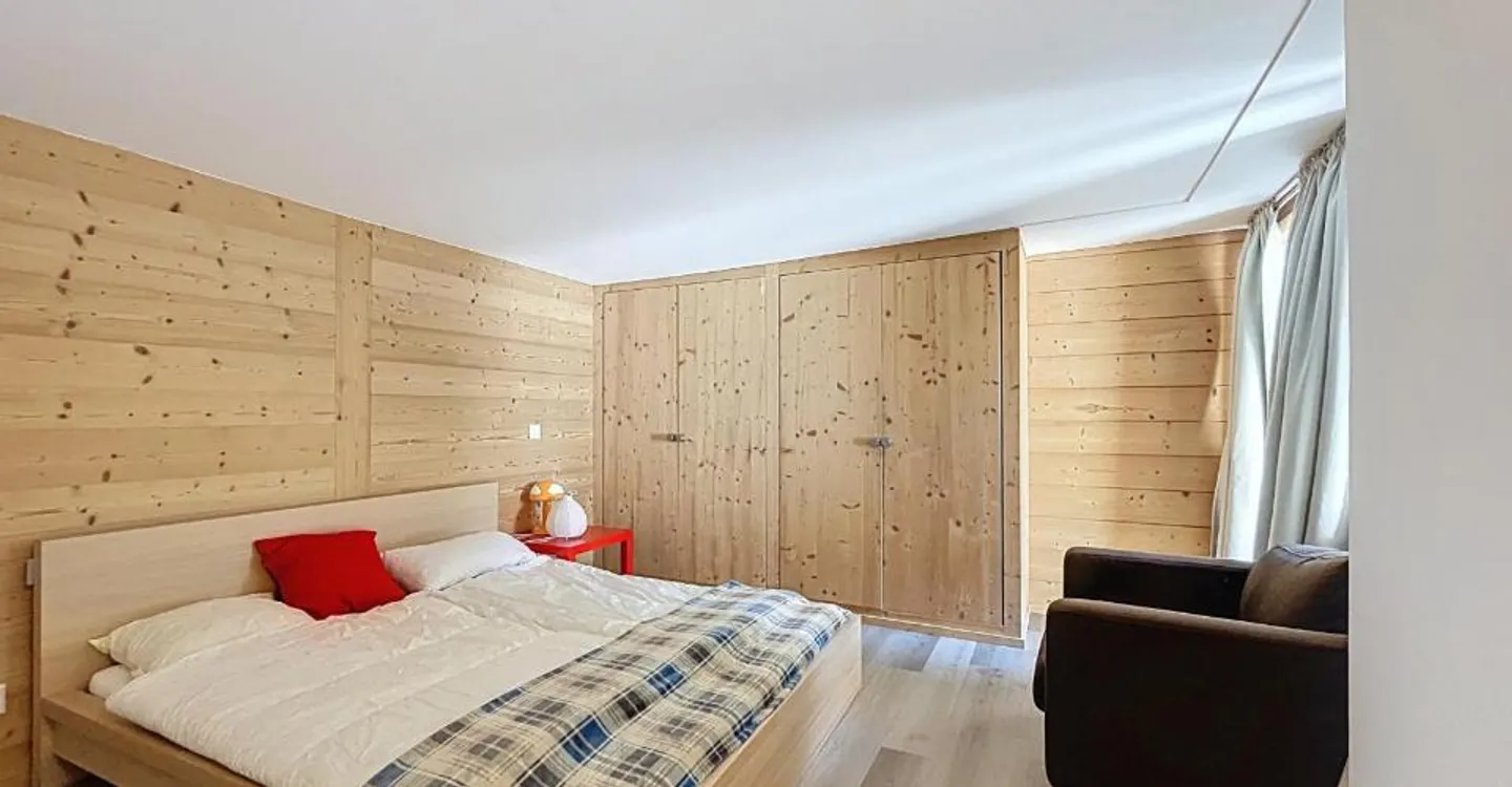 CHALET WITH 3 APARTMENTS - Photo 12 of 13