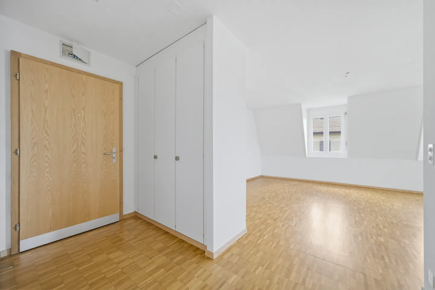 Appartement charmant 3 pièces - Photo 3 sur 11