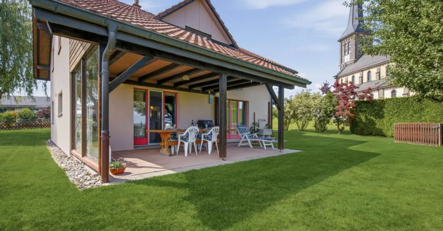 Villa Charmante avec Vue sur les Préalpes - Photo 2 sur 11