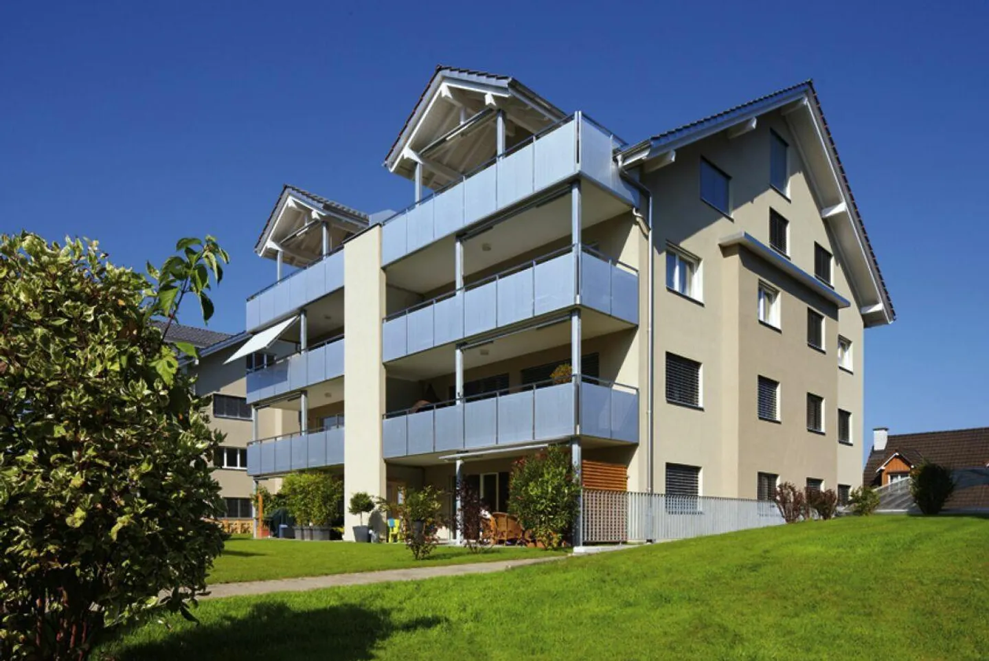 Spacious 4.5-room maisonette apartment in Diepoldsau - Photo 1 of 12