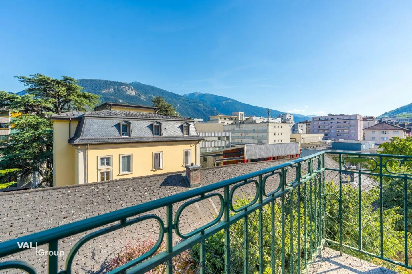 Fascino e spazio a pochi passi dal centro di Sierre - Foto 9 di 12