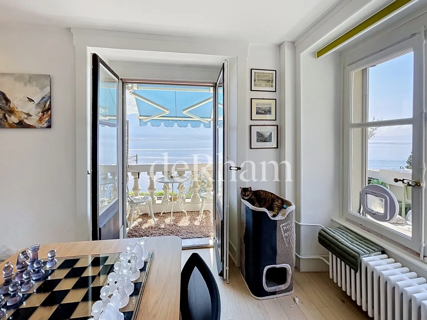 Appartement Charmant avec Vue sur le Lac - Photo 7 sur 13