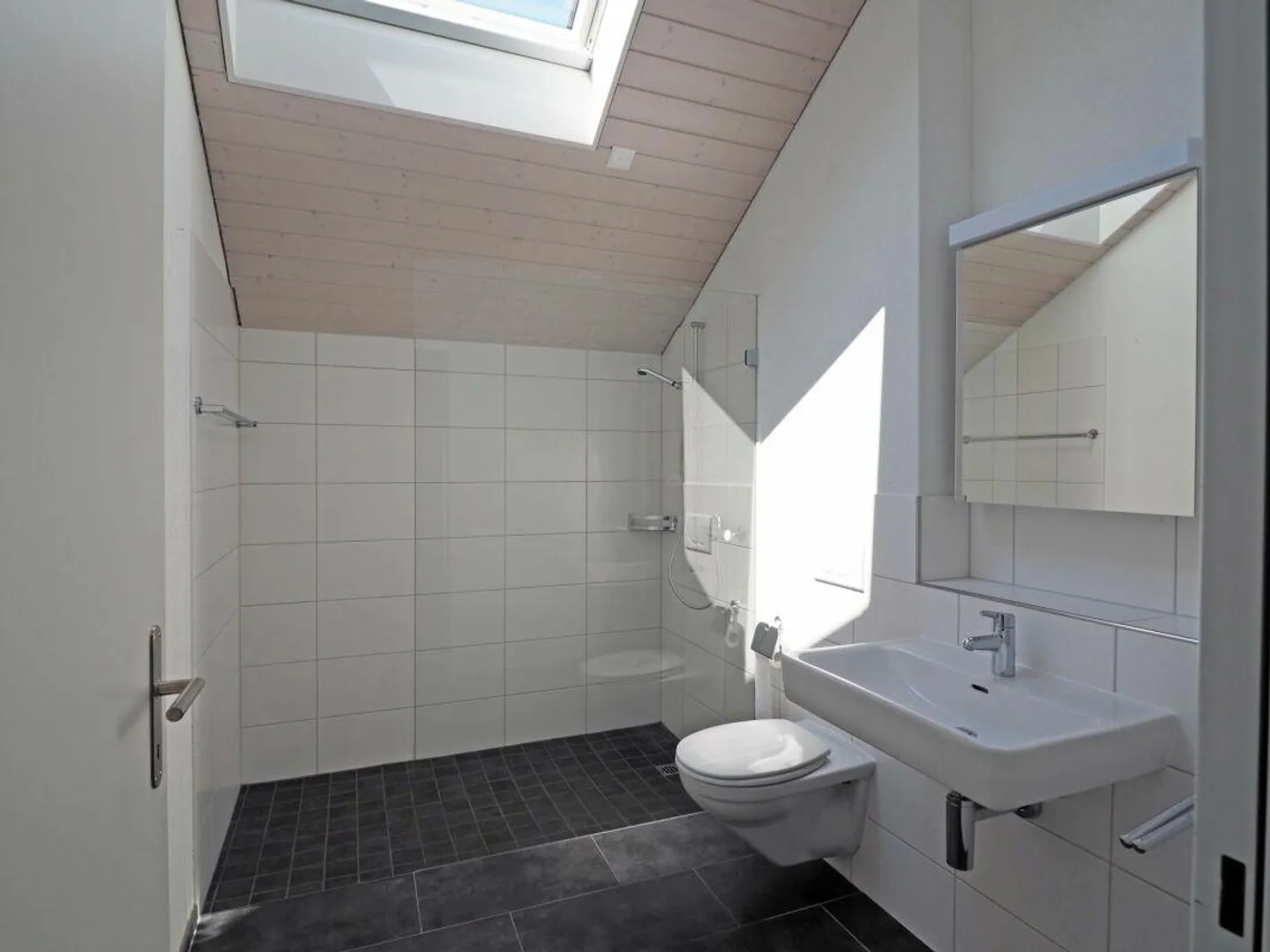 Spacious 4.5-room maisonette apartment in Diepoldsau - Photo 7 of 12