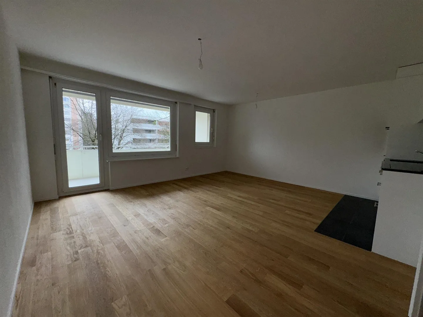 Kreis 11 | Neu Saniert | Zentrale, privilegierte Lage - Foto 1 von 5