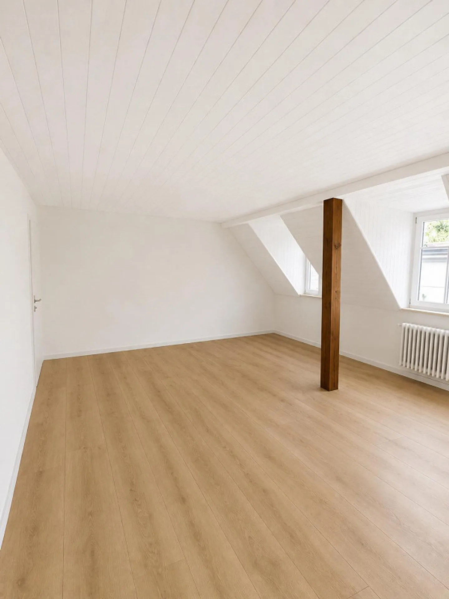 Charmante Dachwohnung im Stadtzentrum - Foto 3 von 6