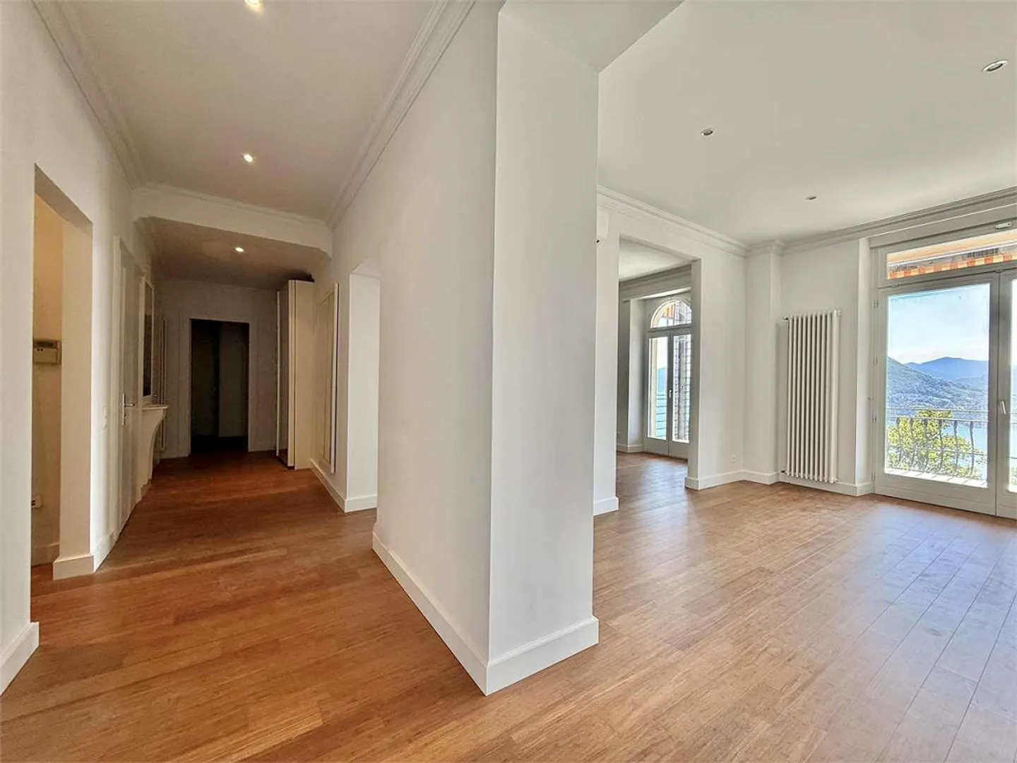 Appartement de 5,5 pièces avec vue sur le lac et piscine à Lugano Ruvigliana - Photo 1 sur 12