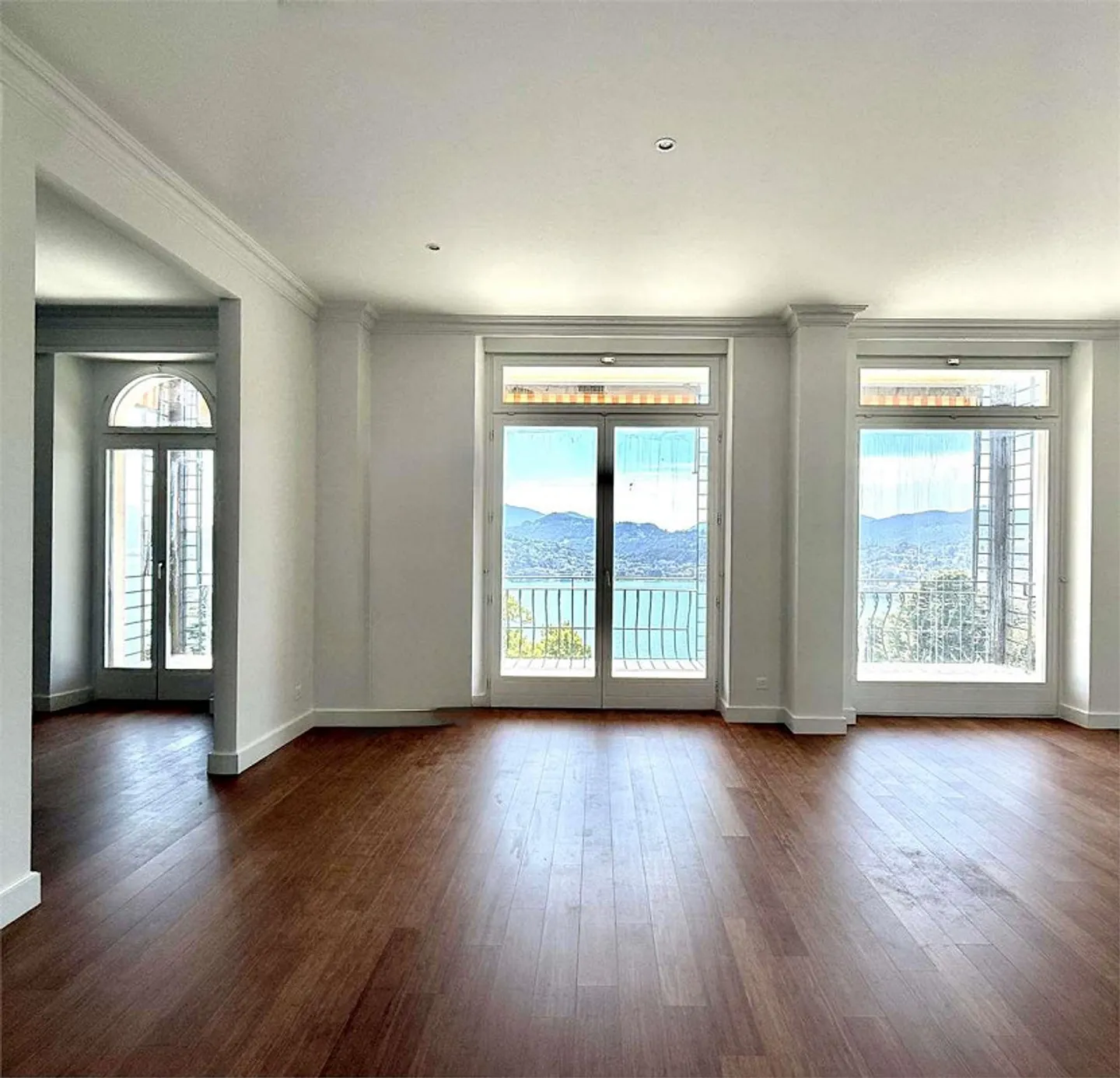Appartement de 5,5 pièces avec vue sur le lac et piscine à Lugano Ruvigliana - Photo 4 sur 12