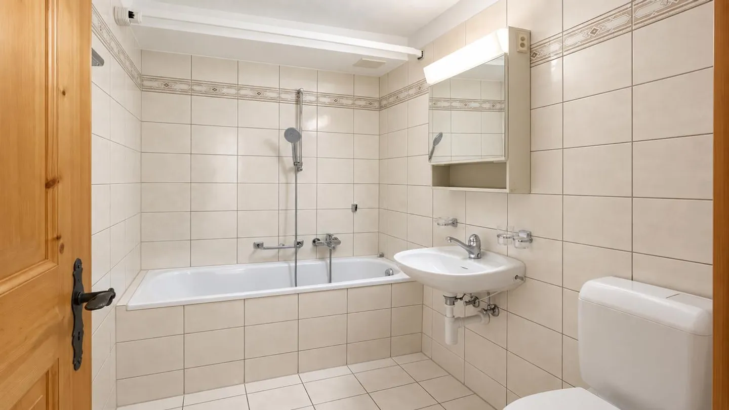 2.5 Ground Floor Apartment, Second Home for Long-Term Rent - Photo 5 of 9