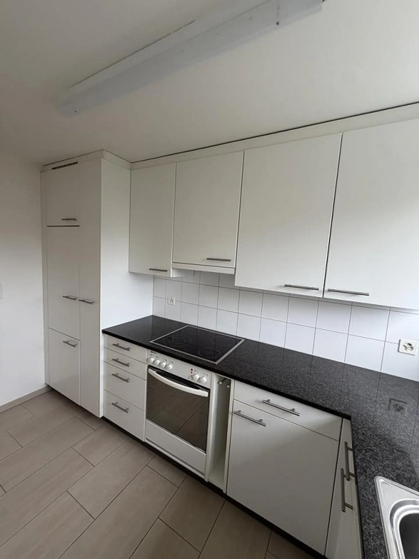 Appartamento affascinante con 3 camere e balcone - Foto 4 di 9