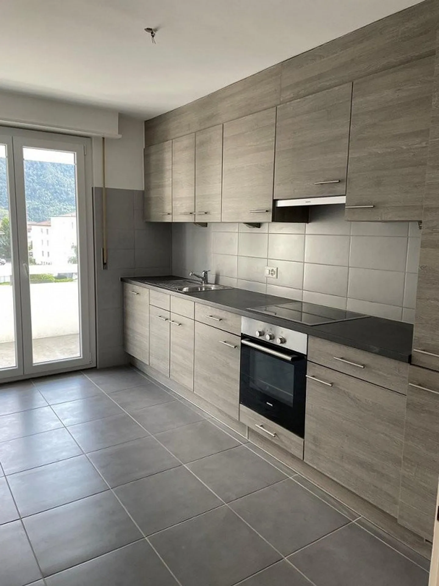Beautiful apartment in a quiet and green neighborhood! - Photo 3 of 8