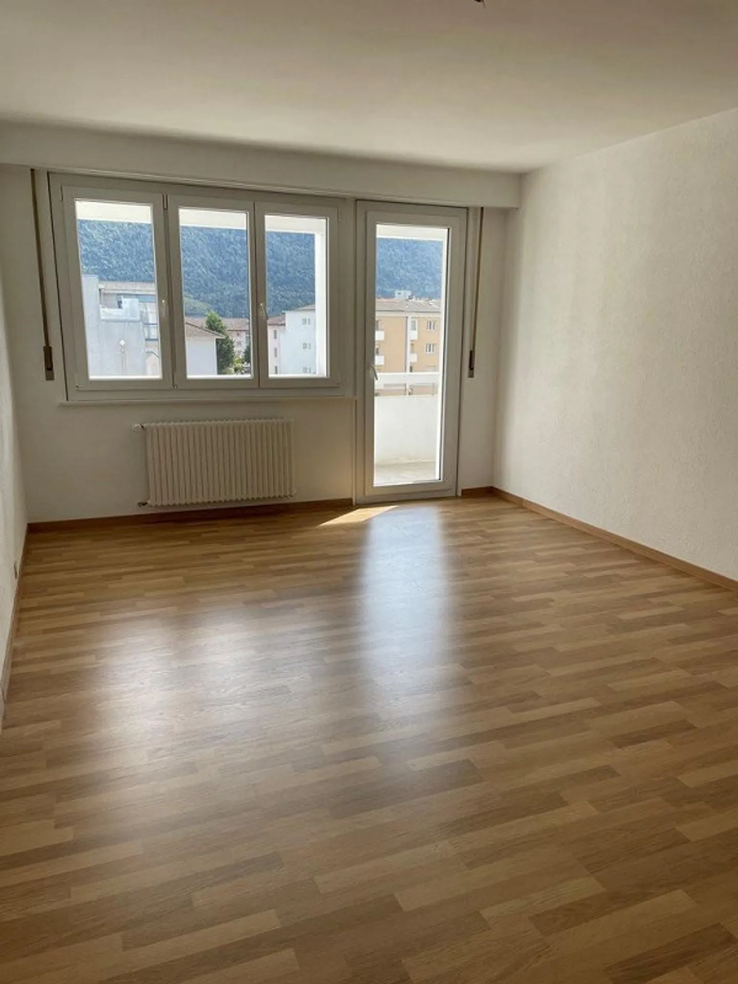Beautiful apartment in a quiet and green neighborhood! - Photo 2 of 8
