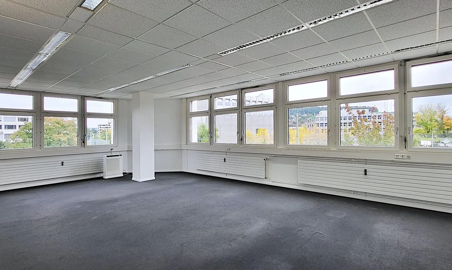Espace commercial spacieux à Urdorf - Photo 5 sur 14