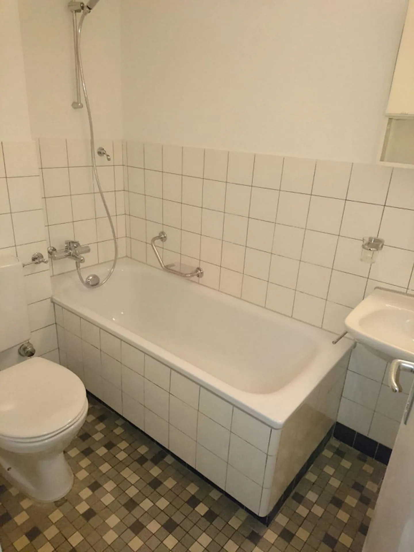 Renovated 1.5-room studio - Photo 5 of 6