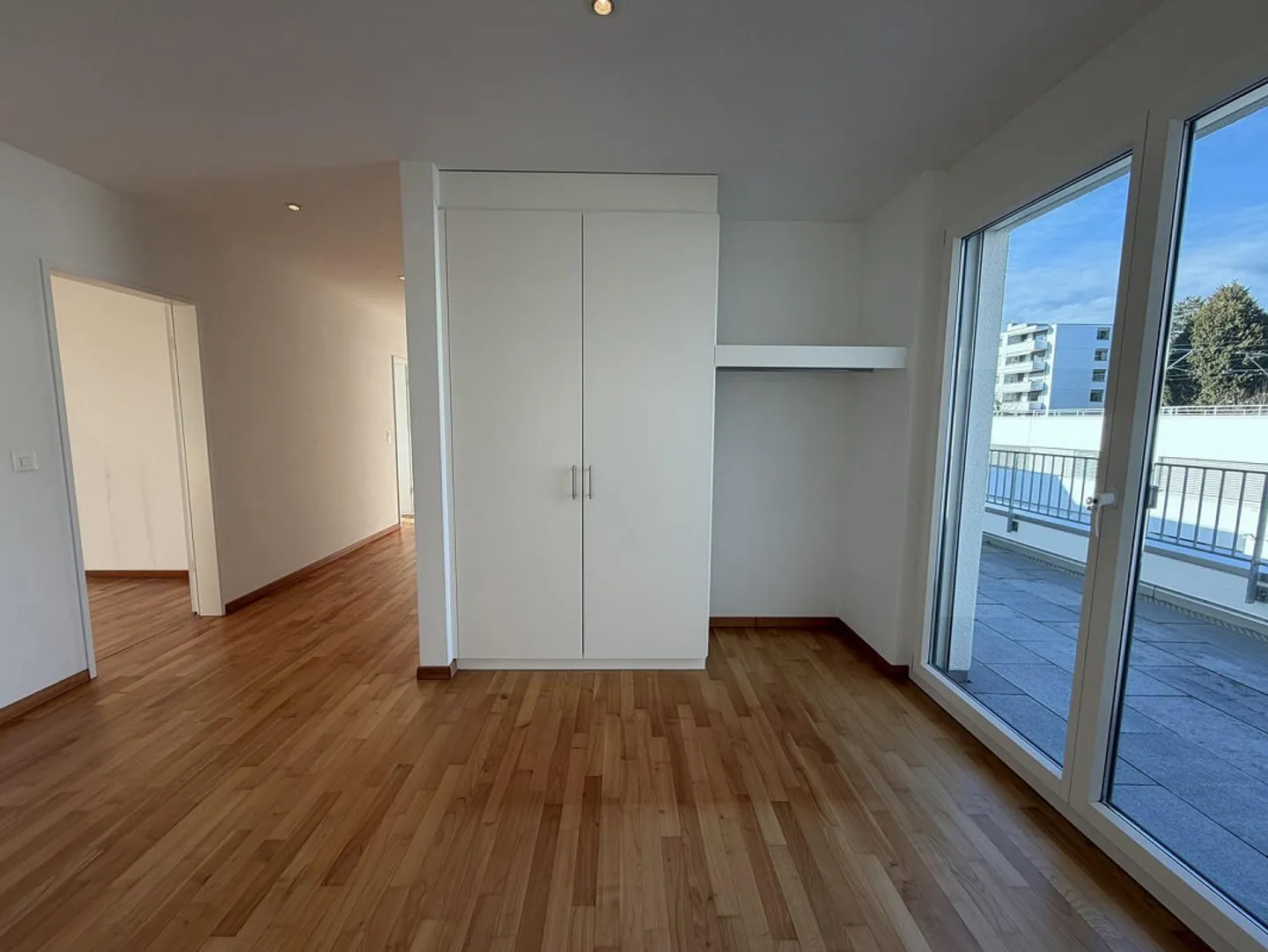 A Home to Arrive at: Light, Space, and Views - Photo 8 of 13