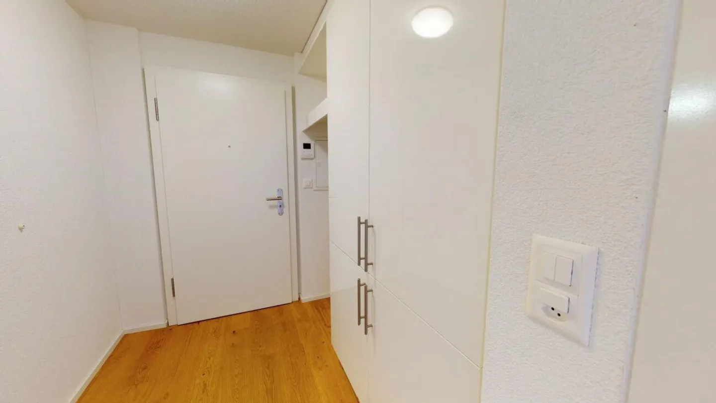 APPARTAMENTO MODERNO in una posizione centrale - Foto 4 di 7