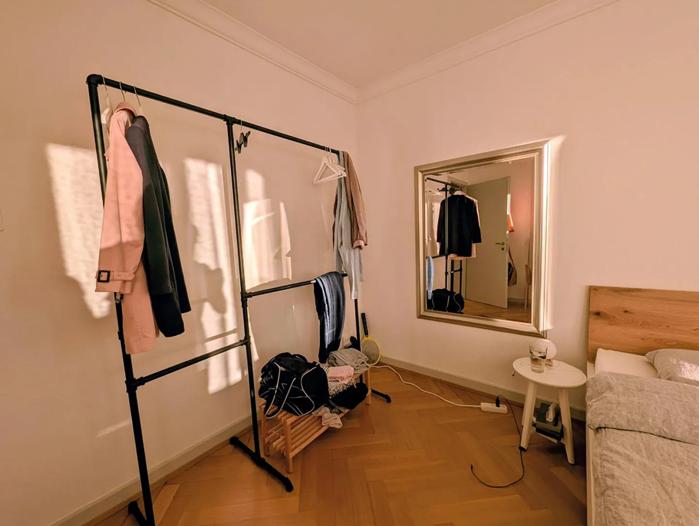 4-Month Sublet: Modern 2-Room Apartment with Balcony in Basel - Photo 1 of 12