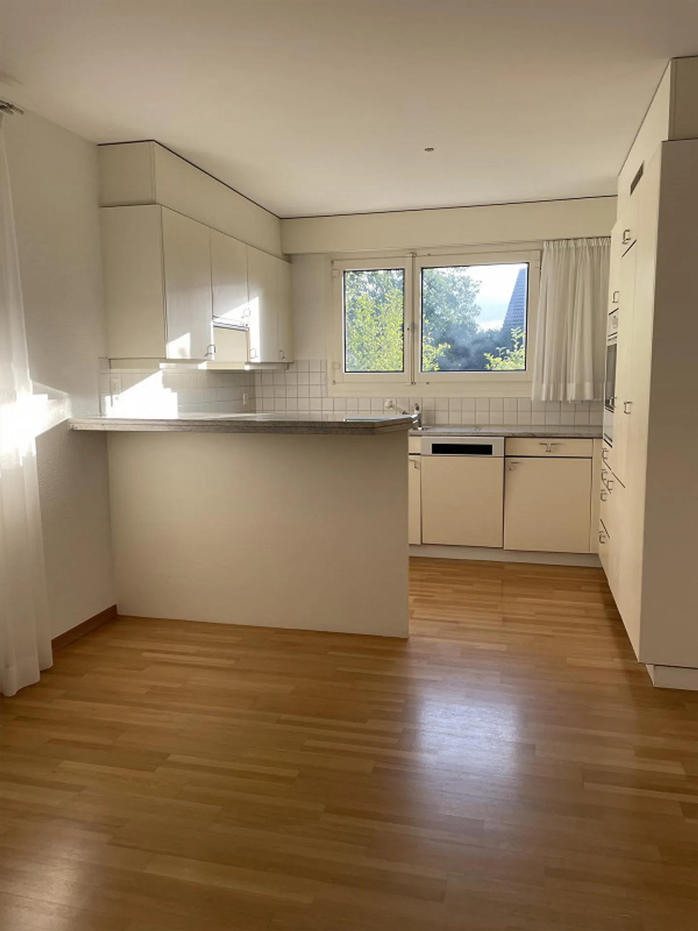 Appartamento al piano terra di 3,5 stanze con giardino privato - Foto 13 di 19