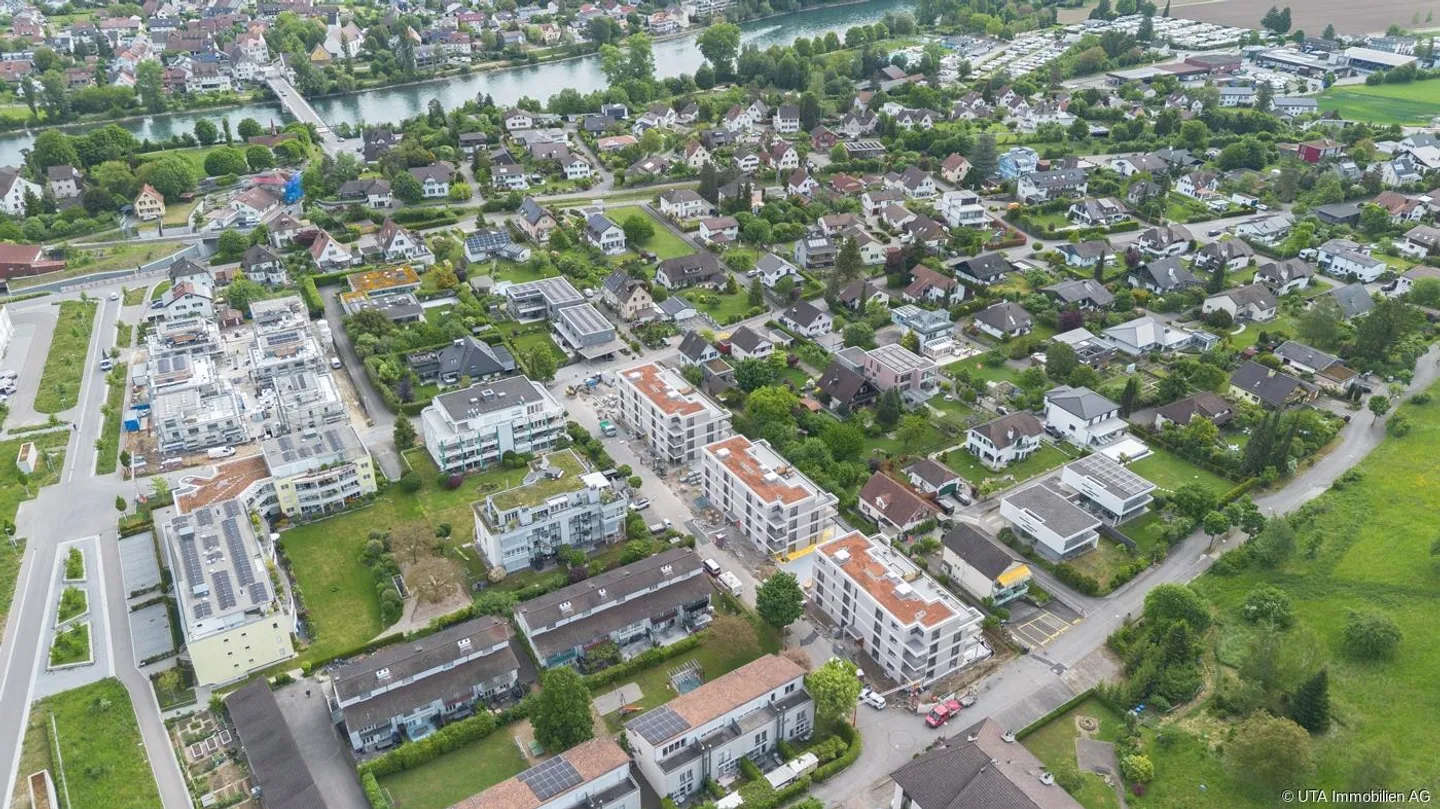 Appartement neuf 2.5 pièces, prêt à emménager immédiatement, idéal aussi comme investissement - Photo 12 sur 12