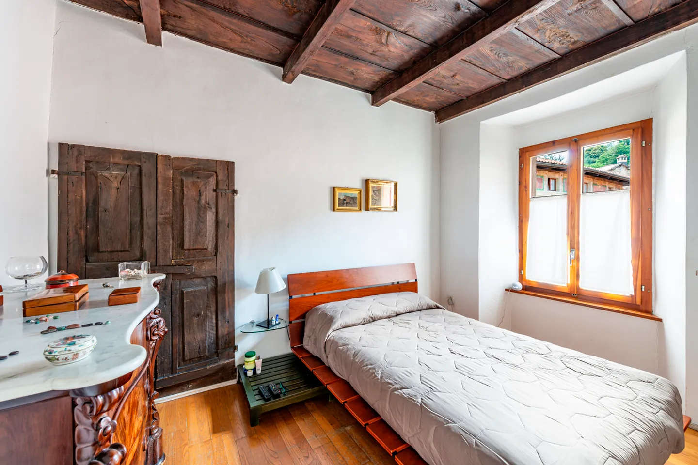 Casa nel nucleo "Antica Torre" con giardino separato - Foto 11 di 19